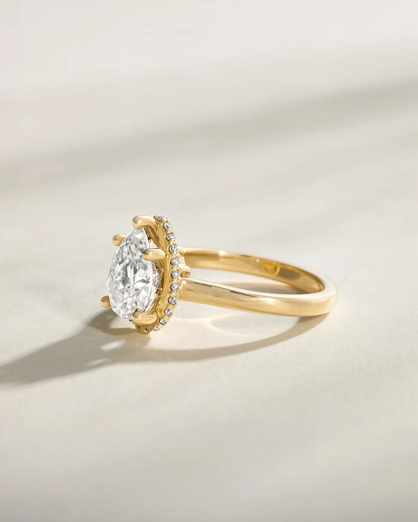 Pear vs. marquise diamonds: one point or two?